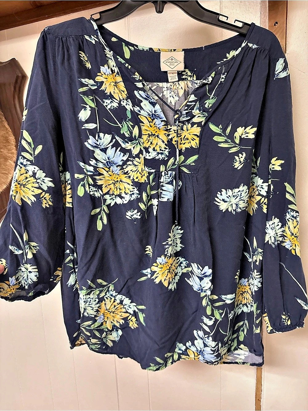 St. John's Bay Floral Blouse in Blue & Yellow Size Large Like New